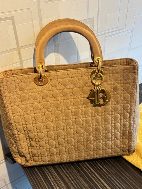 DIOR ディオールを売るなら高価買取の買取りセンターアップへお任せ下さい!!