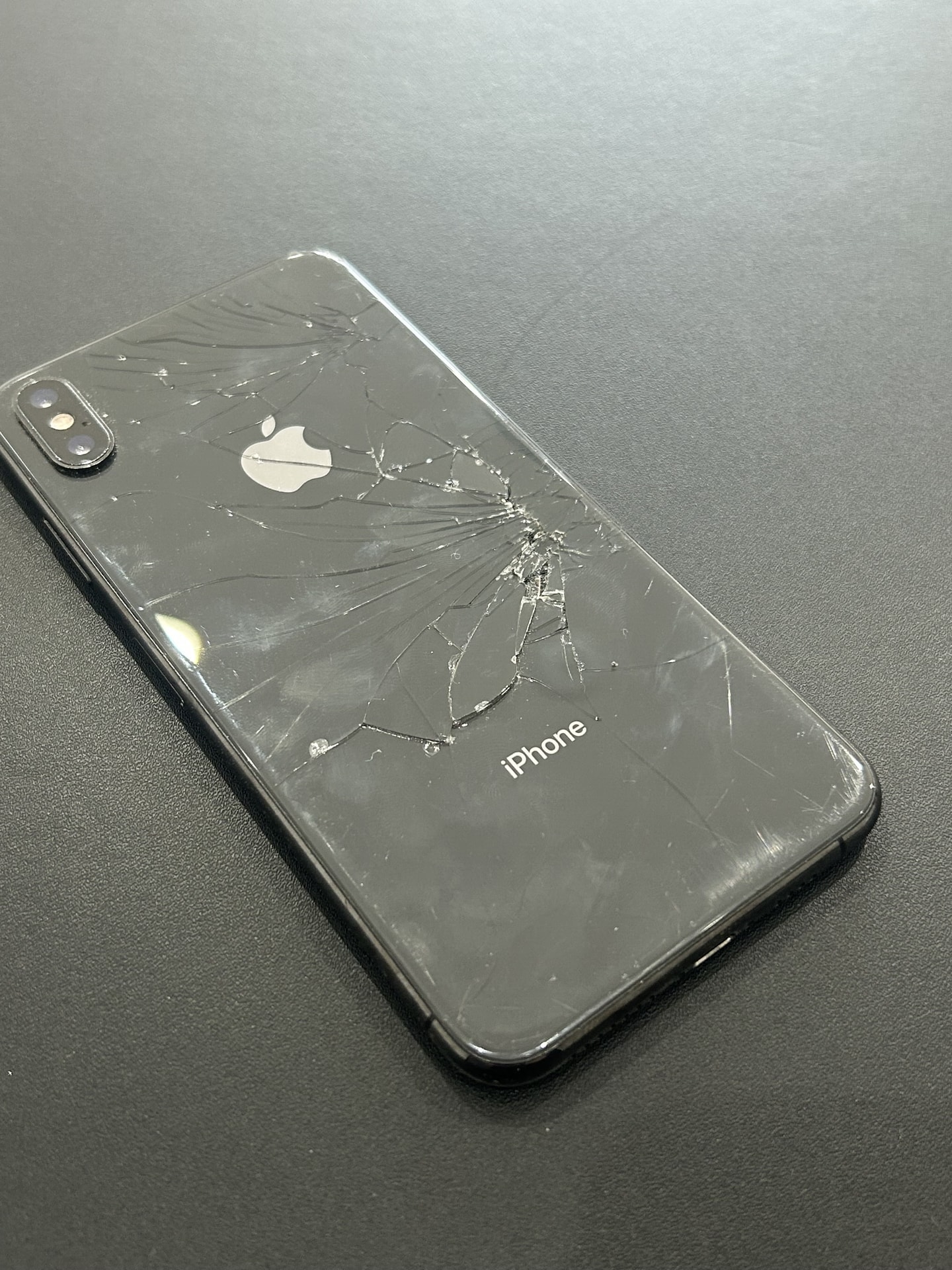 iPhoneの(訳あり・画面割れ)でも買取します！