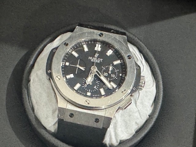 ウブロを売るなら高値買取実現のアップにお任せ下さい！