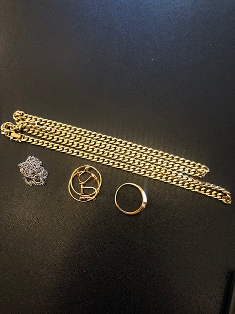 貴金属・アクセサリー高価買取致します!