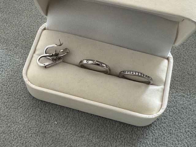 プラチナ製品を売るなら明朗査定のアップにお任せ下さい！