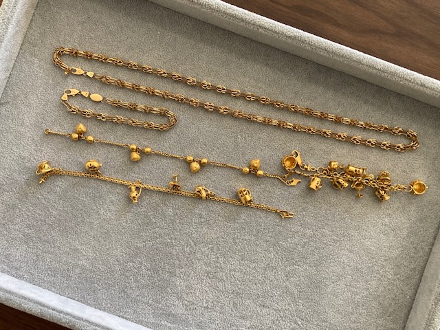 金・プラチナを高く売るならアップにお任せ下さい！