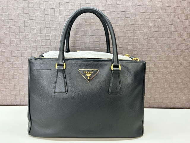 プラダ バッグ 高価買取します！